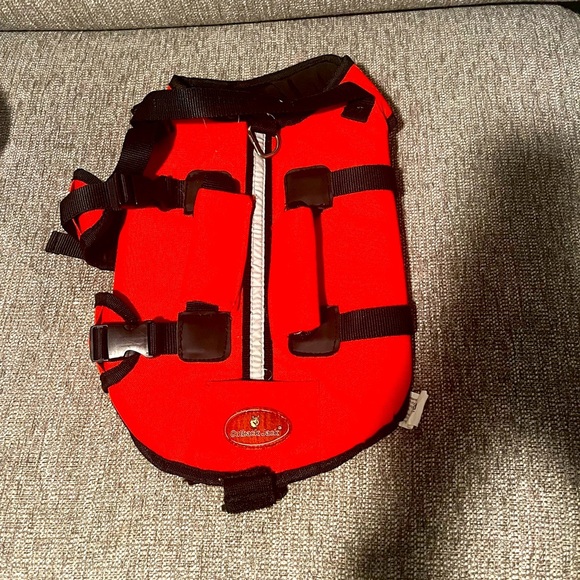 Outback Jack Red/Black Dog Life Jacket Size Medium - Picture 1 of 5